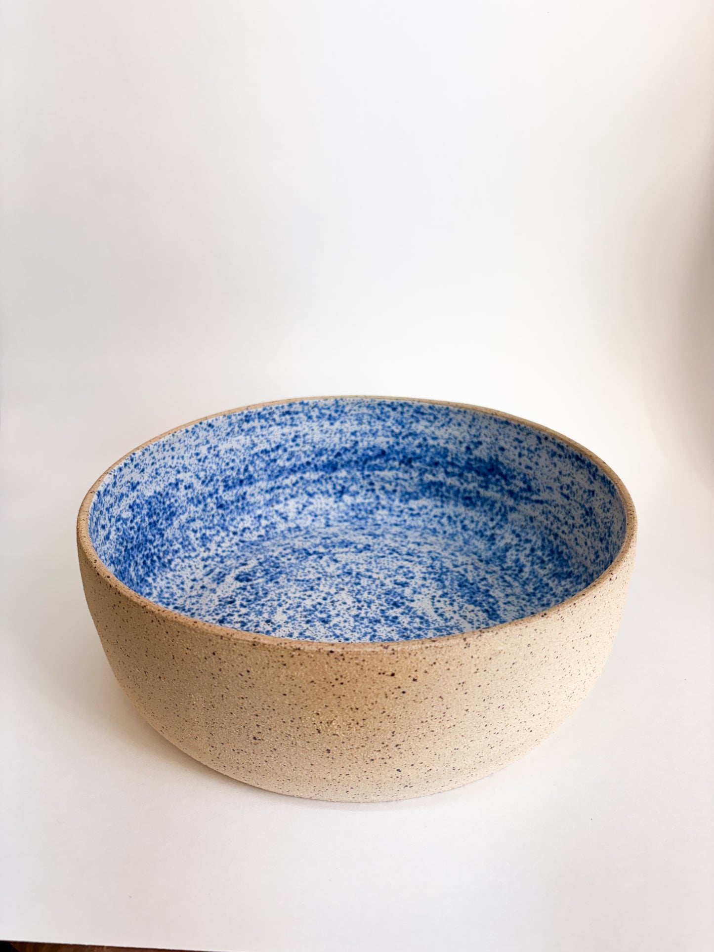 Serving bowl