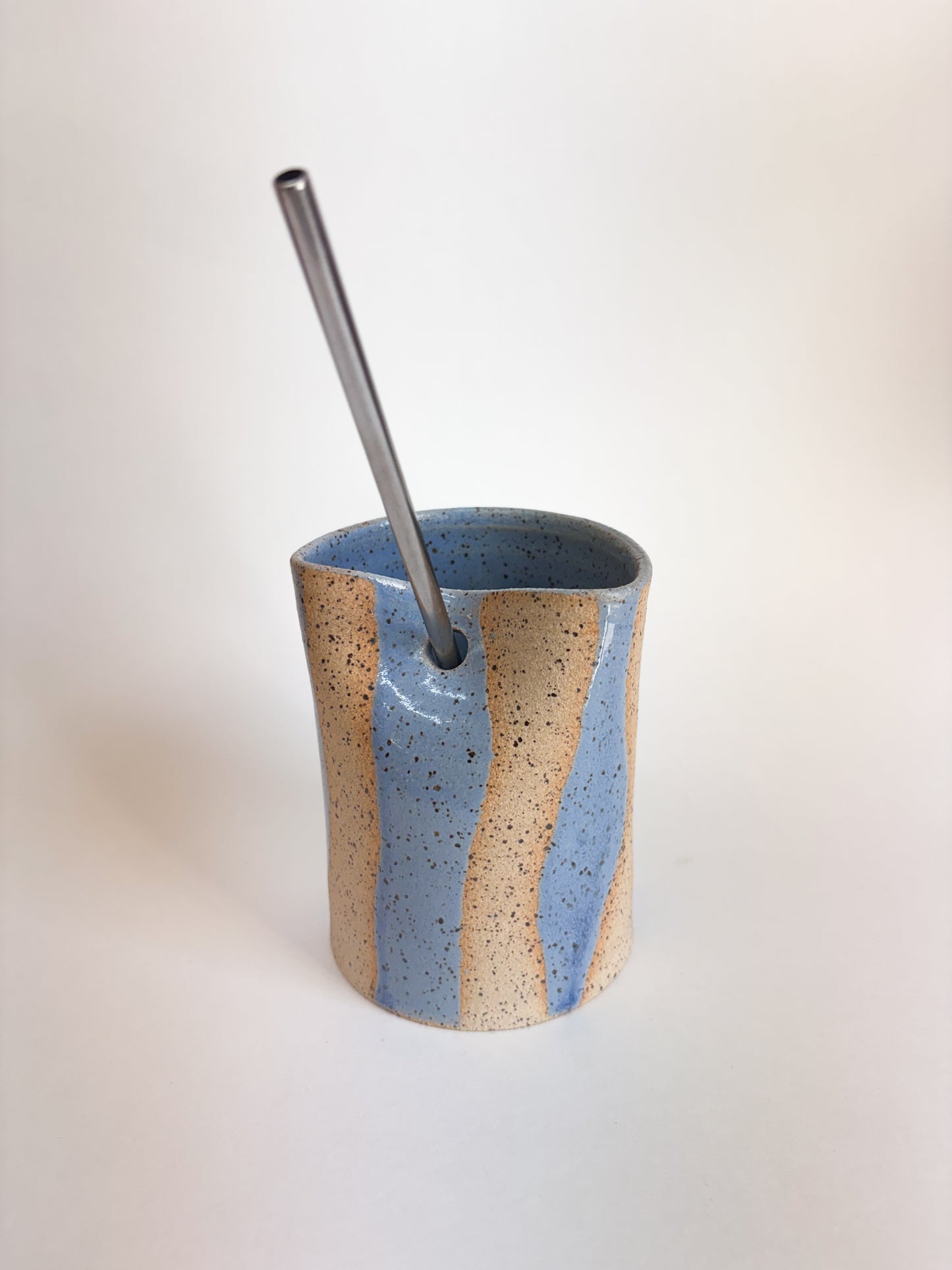 Flow stripe mugs