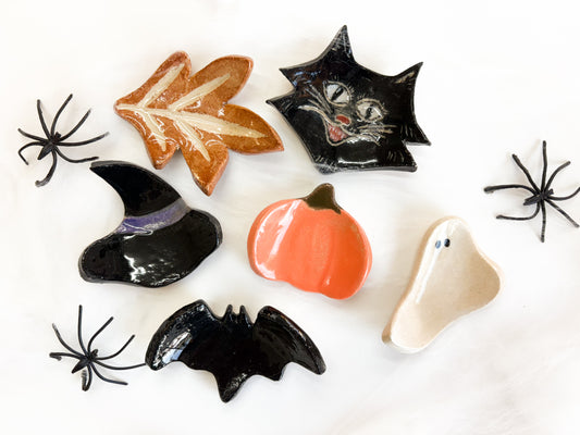 Halloween Trinkets and Knick Knacks Class